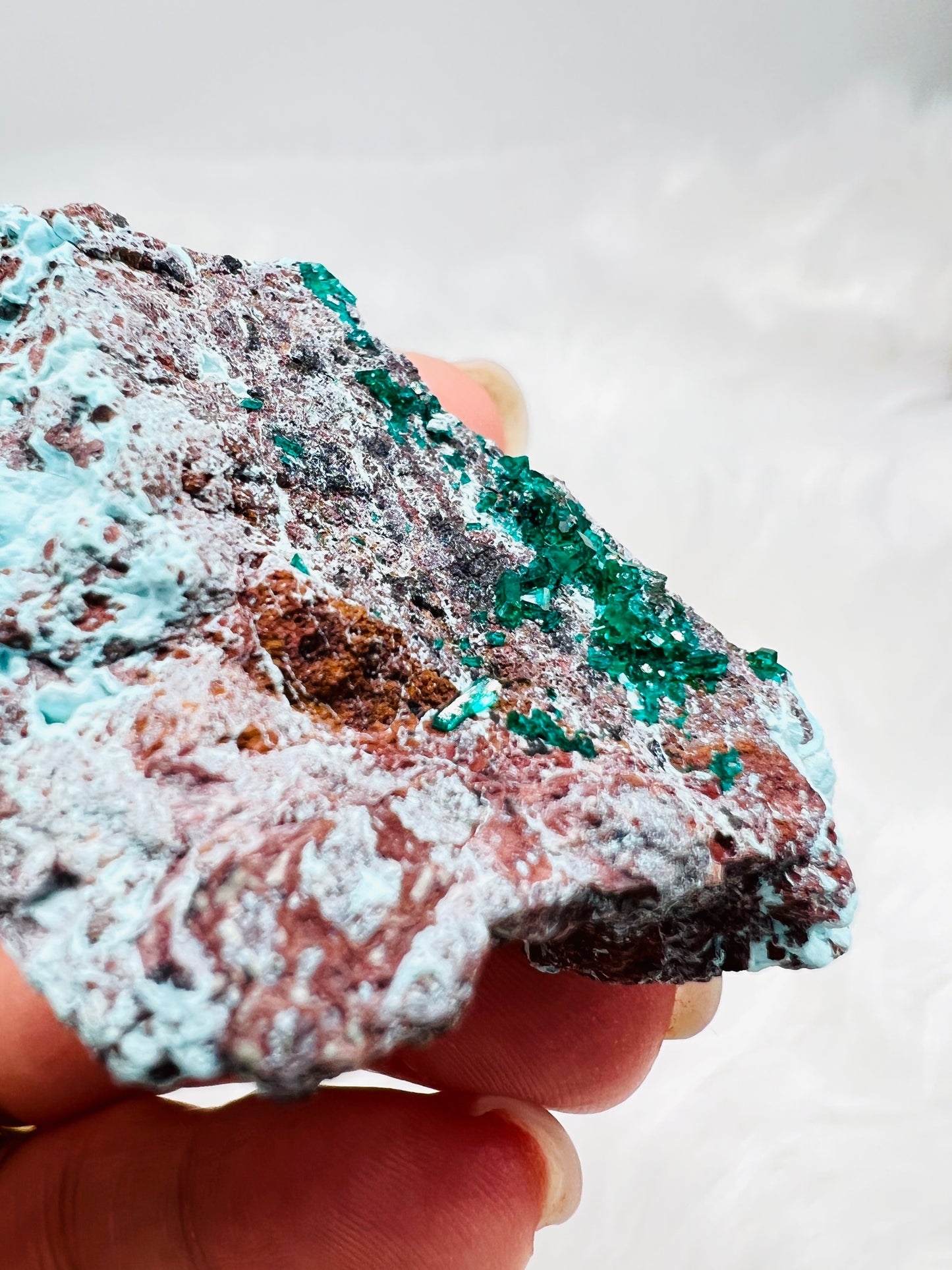 Dioptase on Plancheite