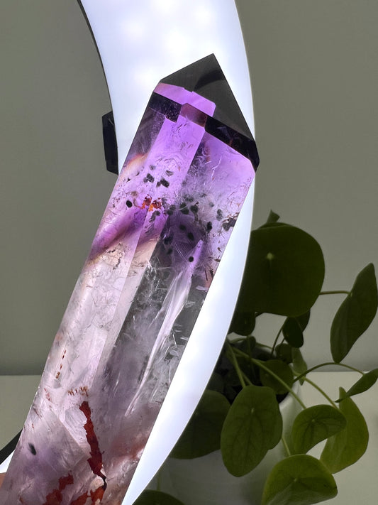 Amethyst Sceptre with Hollandite