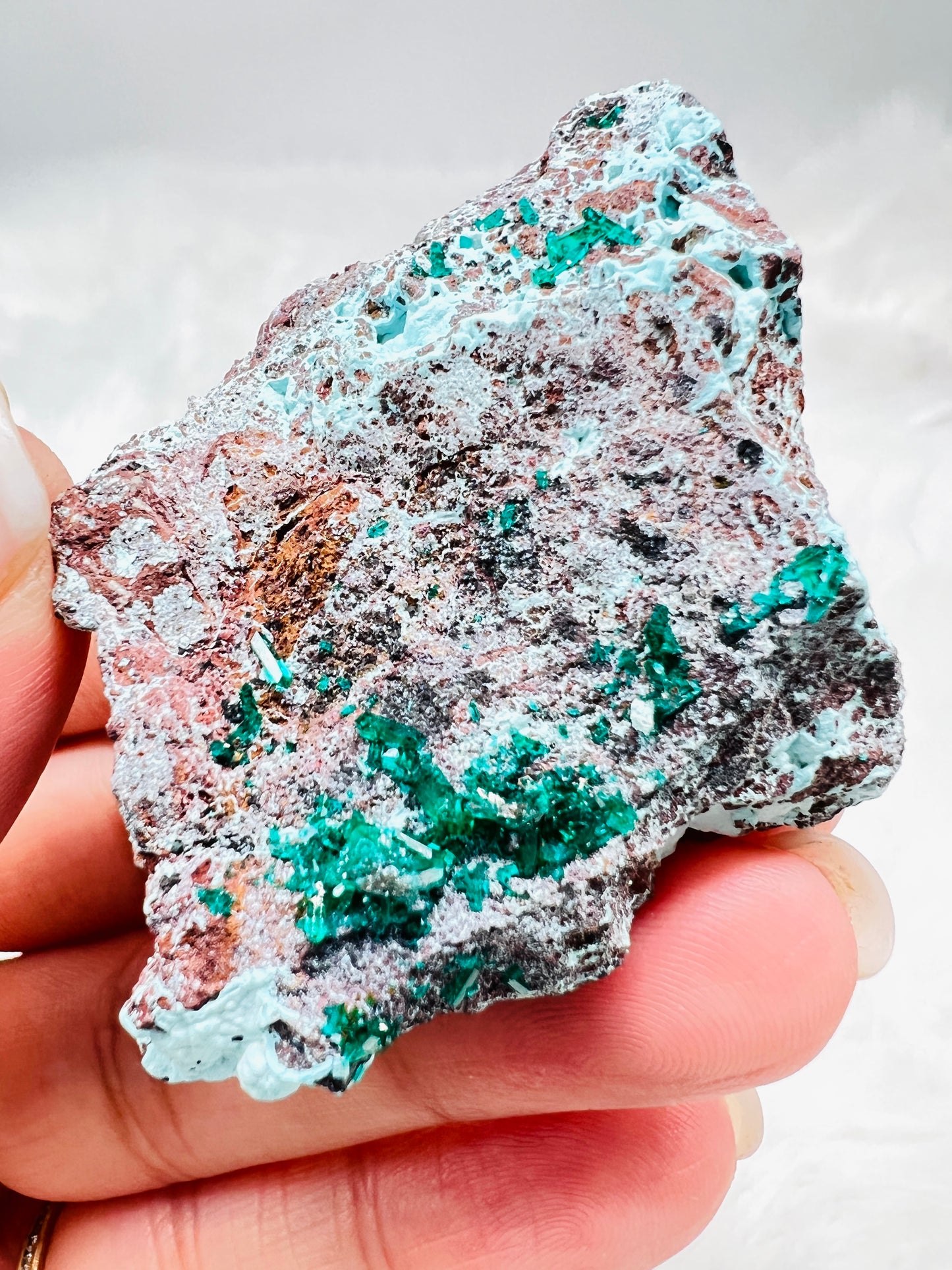 Dioptase on Plancheite