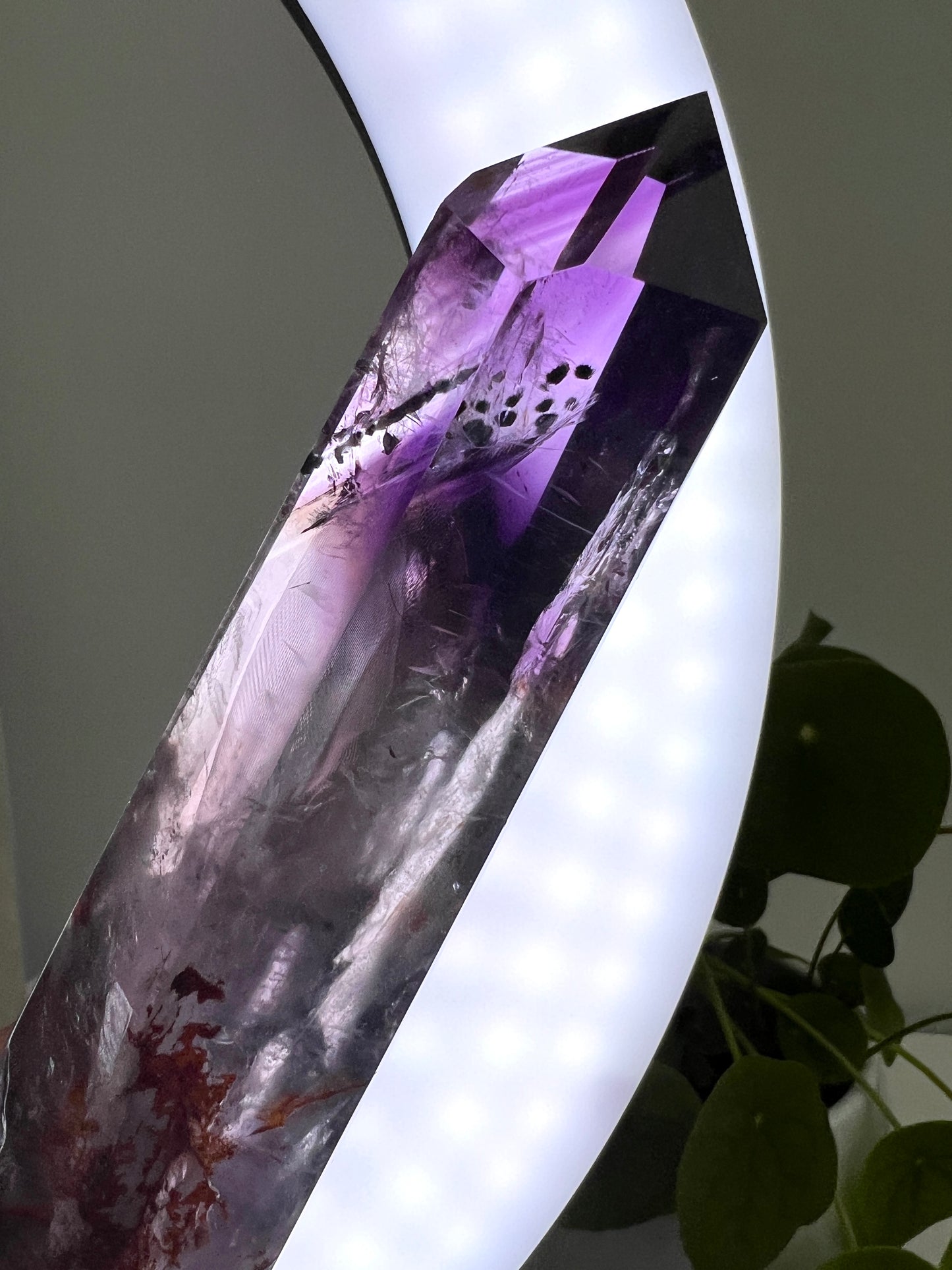 Amethyst Sceptre with Hollandite