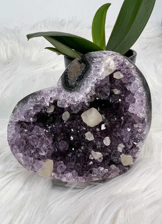 Uruguayan Amethyst Heart